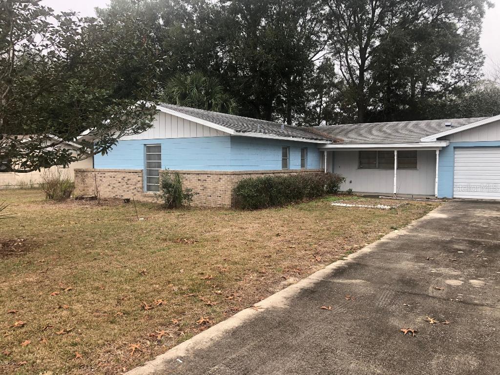 2 Bahia Place Loop, Ocala, FL 34472