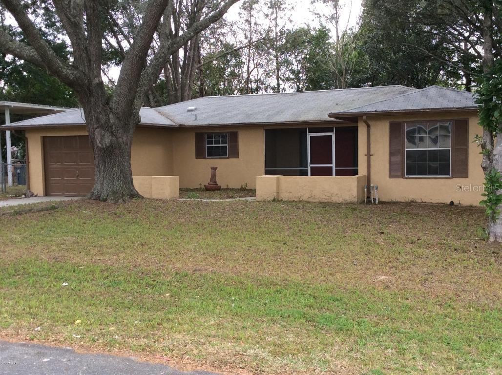 37 Lake Ct Loop, Ocala, FL 34472