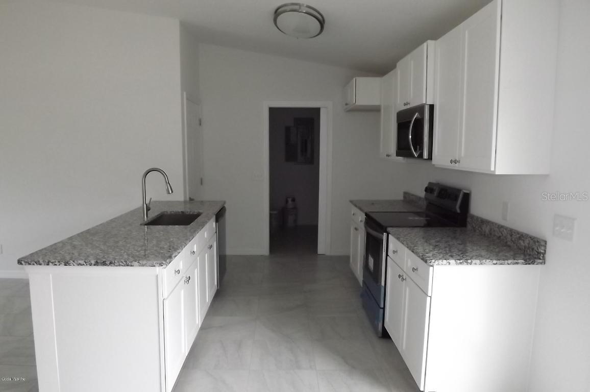 12 Elm Loop, Ocala, FL 34472