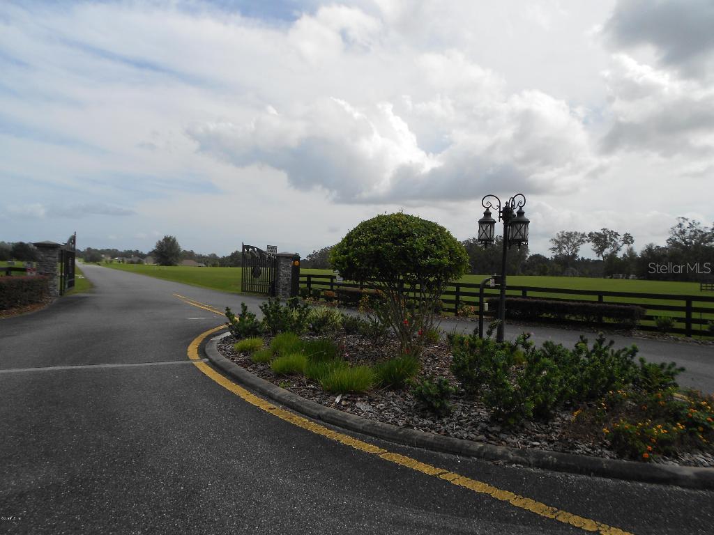 NW 54th Loop, Ocala, FL 34482