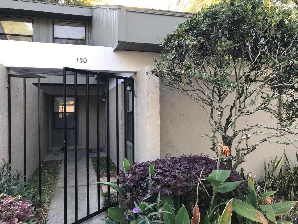 7200 SW 8th Ave. #T-130, Gainesville, FL 32607