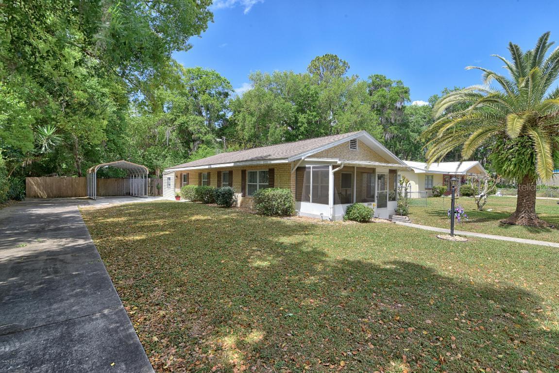 12370 SE 135th Ct., Ocklawaha, FL 32179