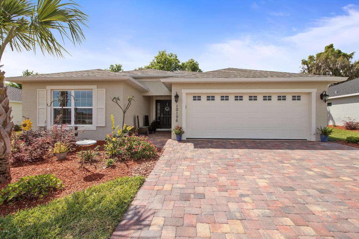 10196 Julia Isles Ave., Oxford, FL 34484