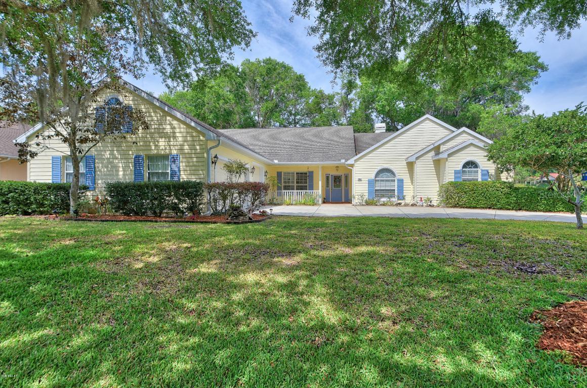 11654 E Blue Cove Dr., Dunnellon, FL 34432