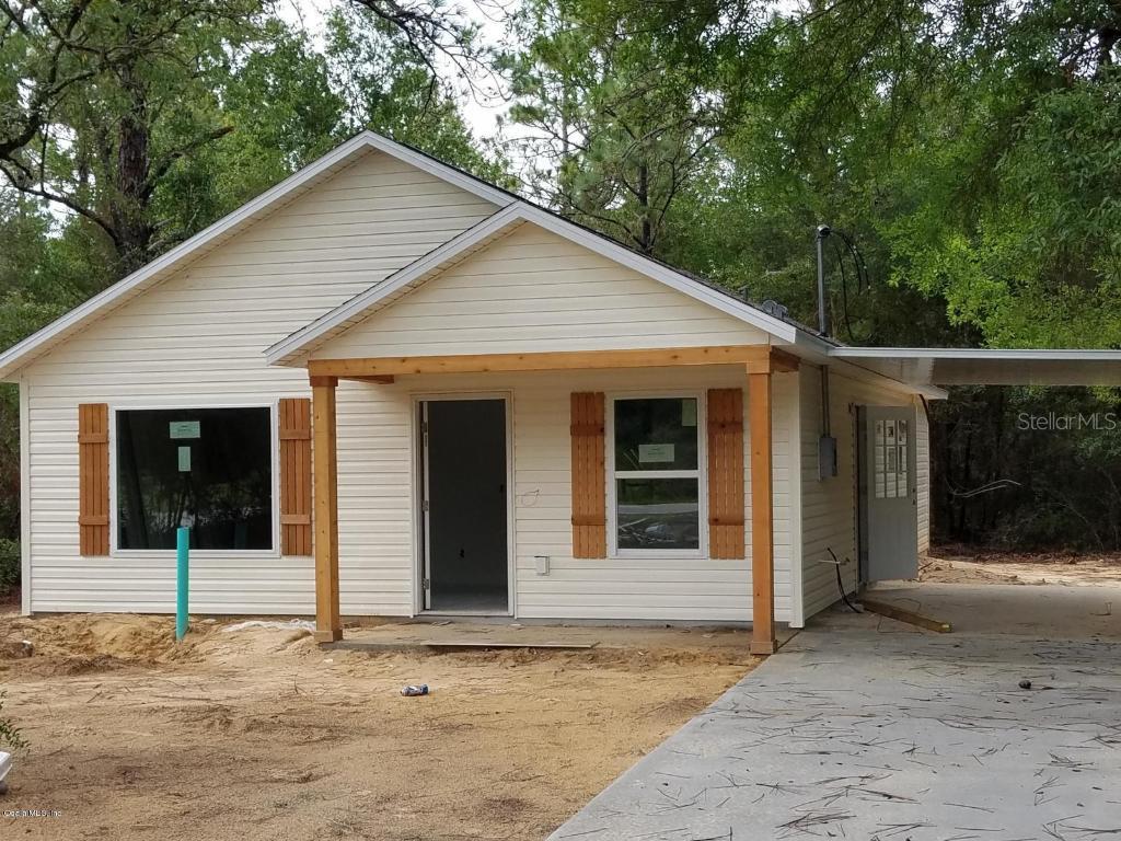 125 Guava Terrace, Ocklawaha, FL 32179