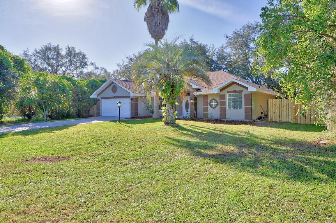 106 SE Hickory Rd., Ocala, FL 34472