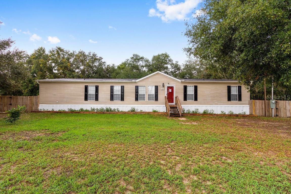 15825 SE 112th Ln., Ocklawaha, FL 32179