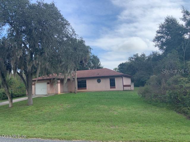 11 Holly Rd., Ocala, FL 34472