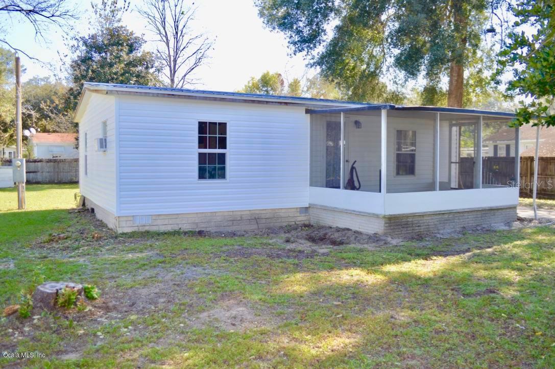 3745 NE 58th Ter., Silver Springs, FL 34488