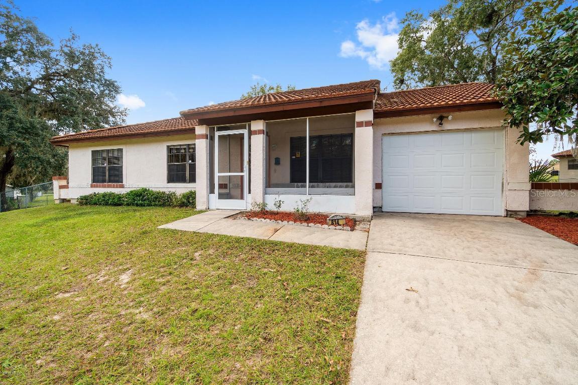 814 NE Oak Rd., Ocala, FL 34472