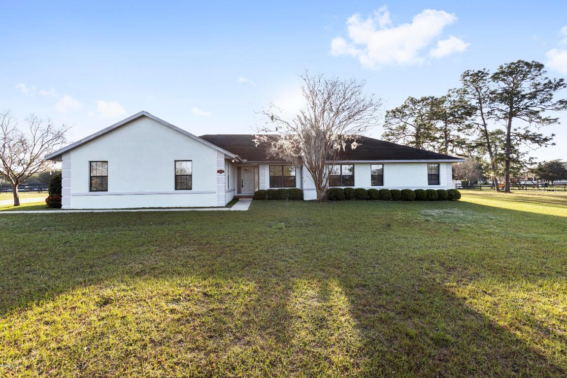 6232 NE 52nd St., Silver Springs, FL 34488