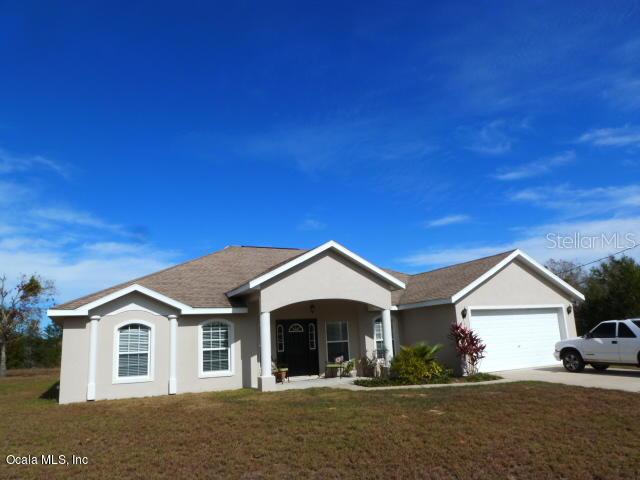 139 SE Malauka Loop, Ocklawaha, FL 32179