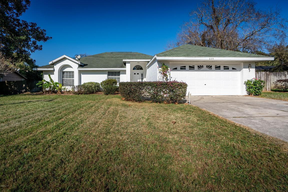 229 SE 34th Pl., Ocala, FL 34471