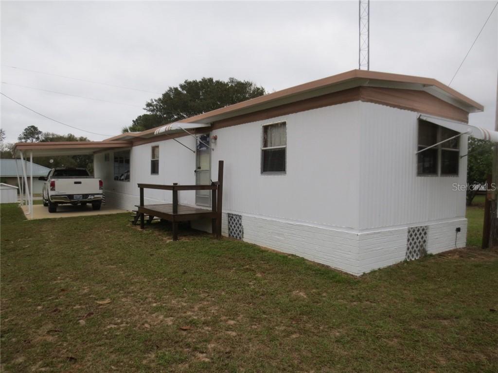 17420 SE 36th Ln., Ocklawaha, FL 32179