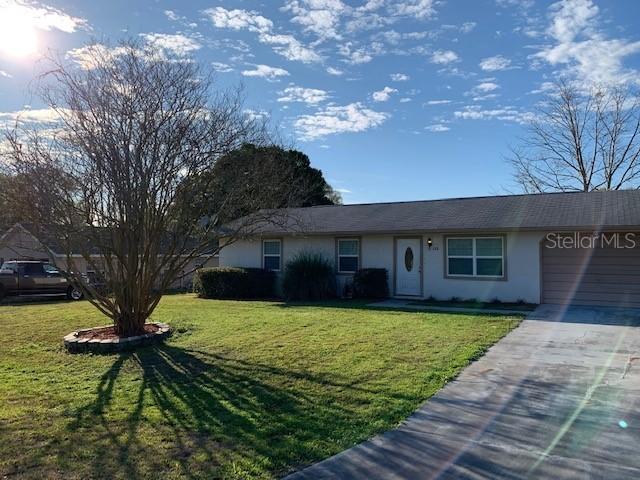 132 Almond Rd., Ocala, FL 34472