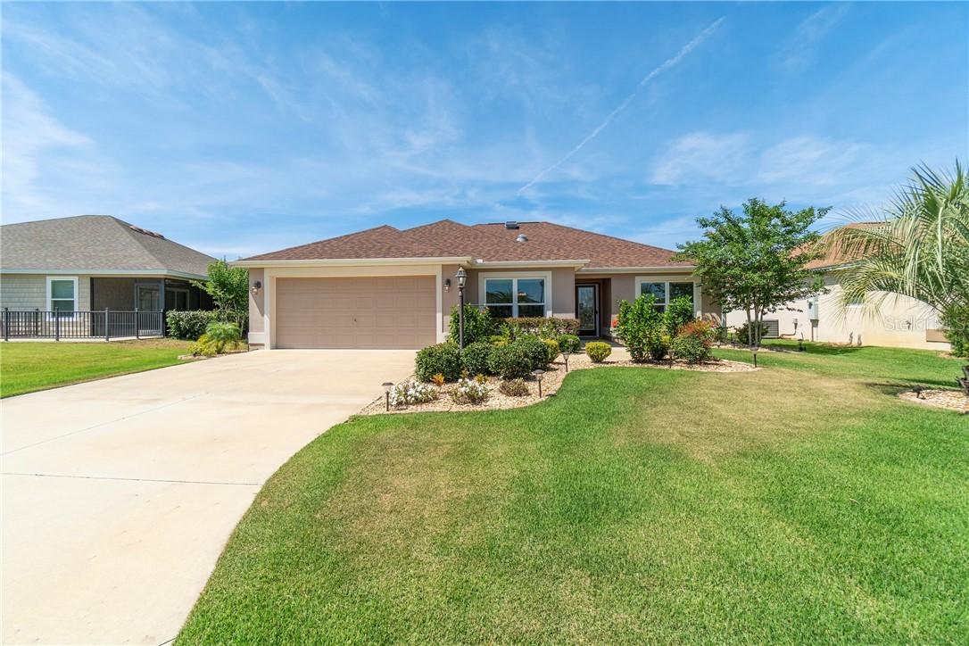 833 Incorvaia Way, The Villages, FL 32163