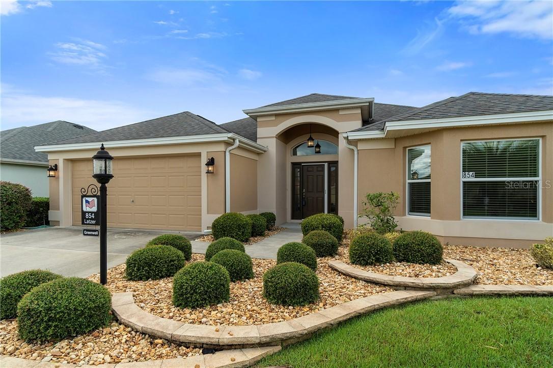 854 Enisgrove Way, The Villages, FL 32163