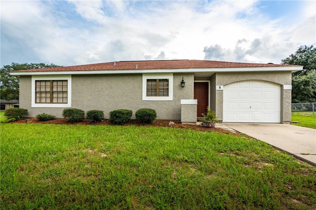 8 Oak Ct., Ocala, FL 34472