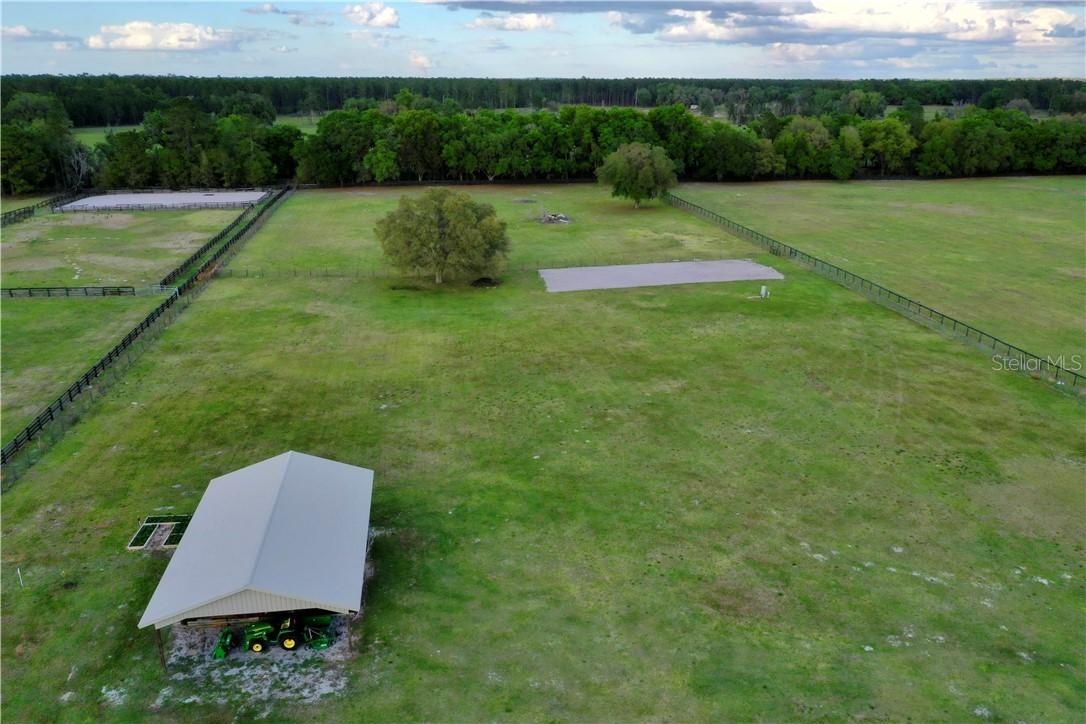 SE 15th Pl., Morriston, FL 32668