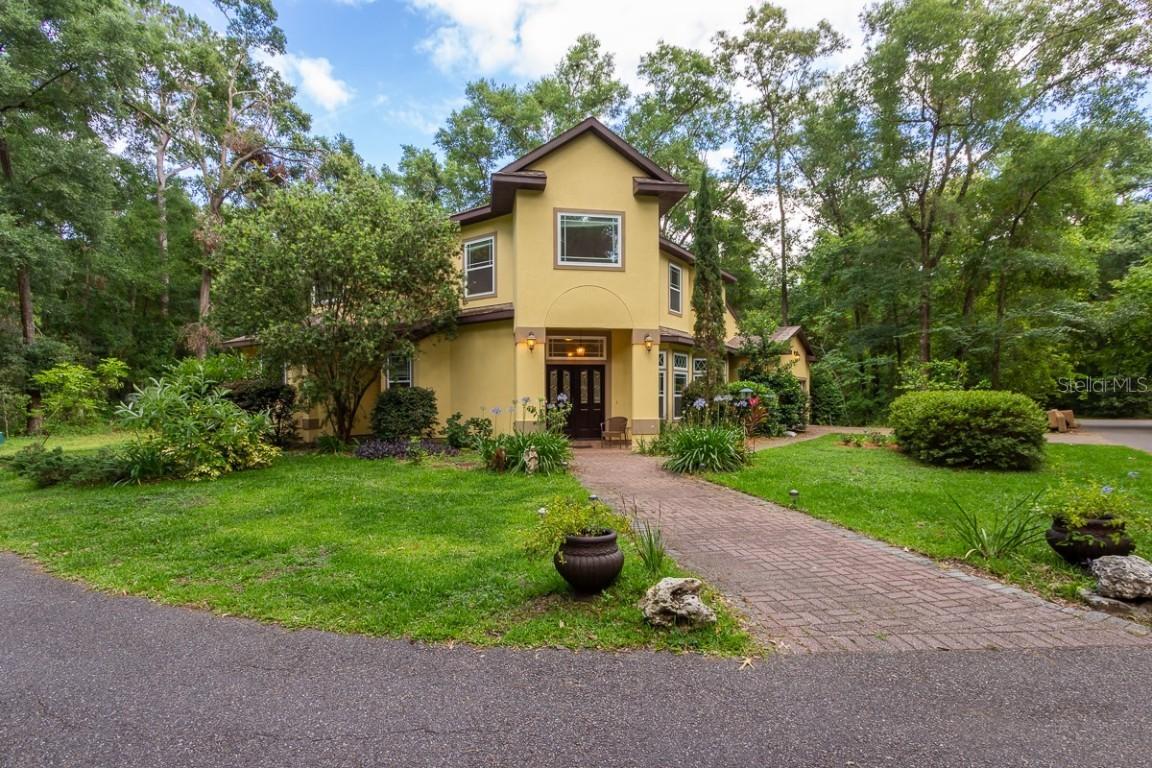 2165 SW 35th Court Ct., Gainesville, FL 32608