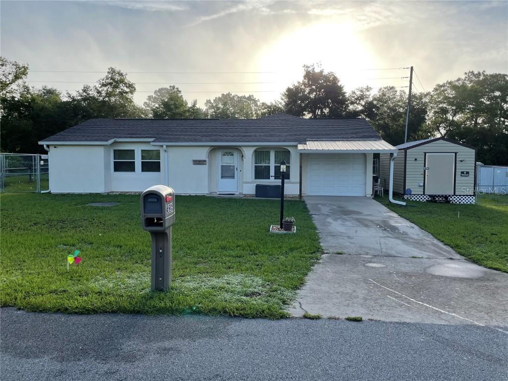 8905 SE 90 Ave Rd., Ocala, FL 34472