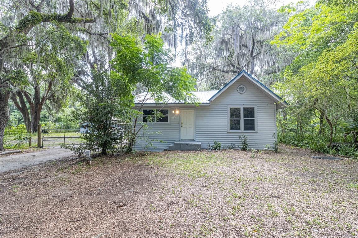 13955 S Hwy 25, Ocklawaha, FL 32179