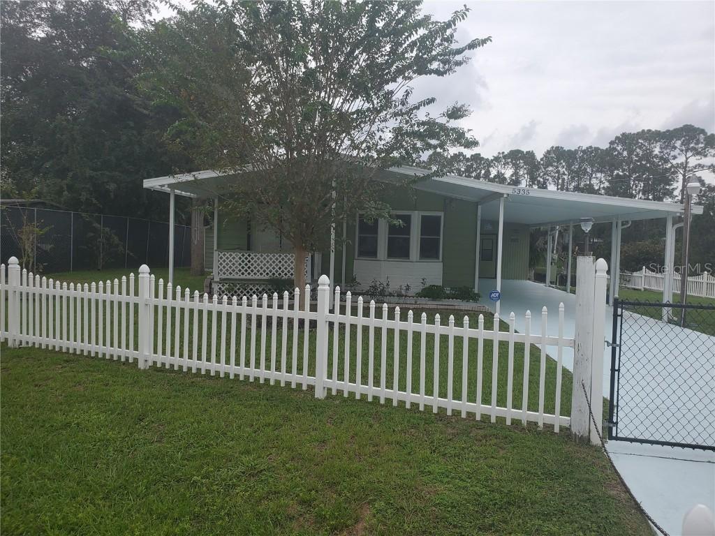 5335 SE 186th Ct., Ocklawaha, FL 32179