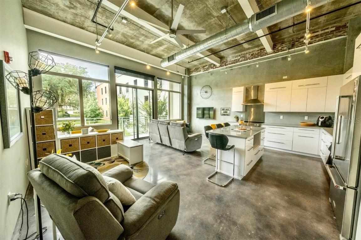 302 SE Broadway St. #260, Ocala, FL 34471