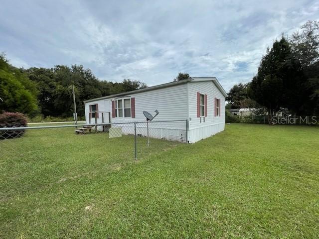 10340 SE 130th Ln., Ocklawaha, FL 32179