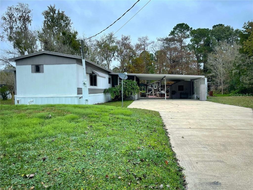 112 Edgewater Rd., Satsuma, FL 32189