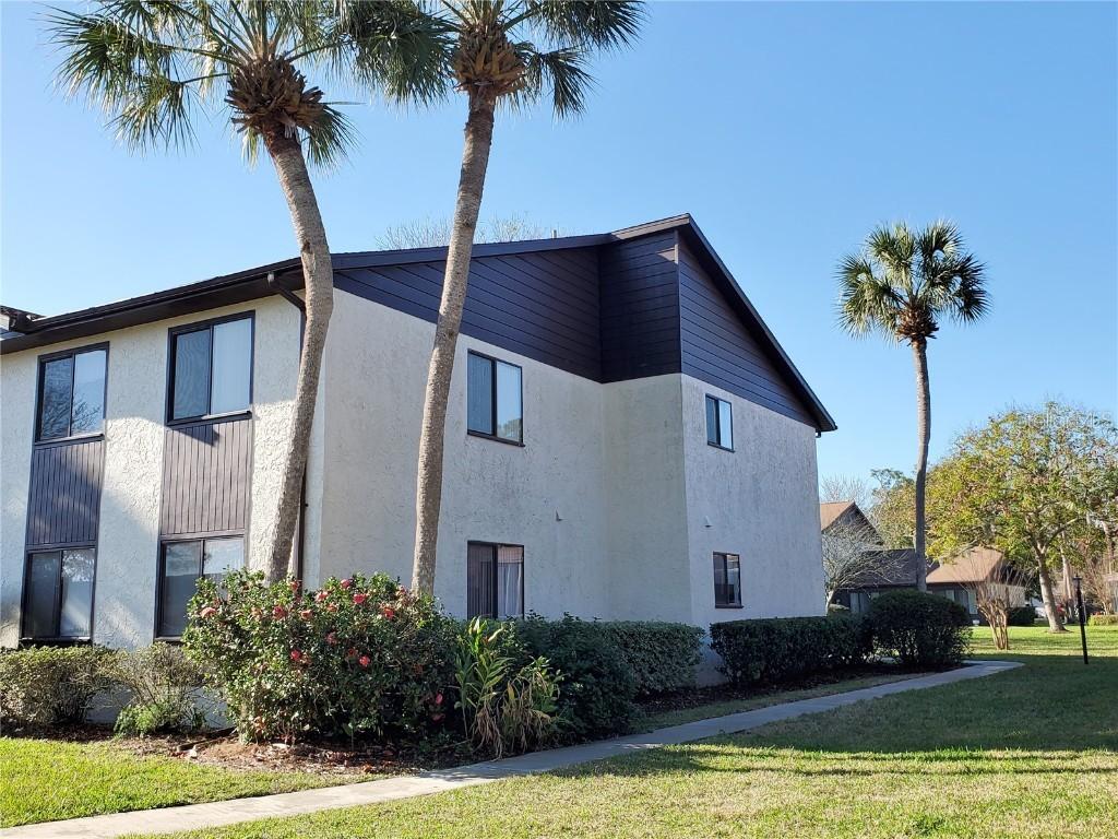 521 Fairways Cir. #B, Ocala, FL 34472