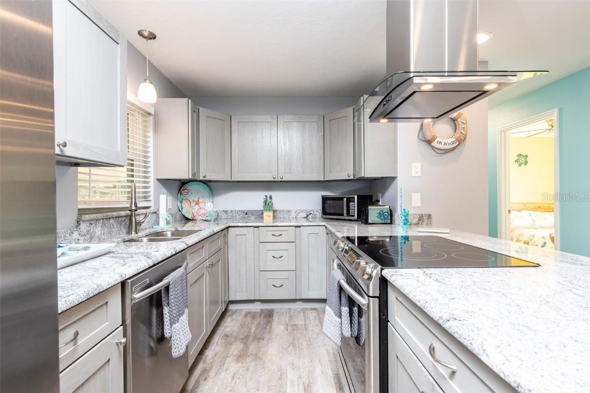 4081 N Holiday Dr., Crystal River, FL 34428