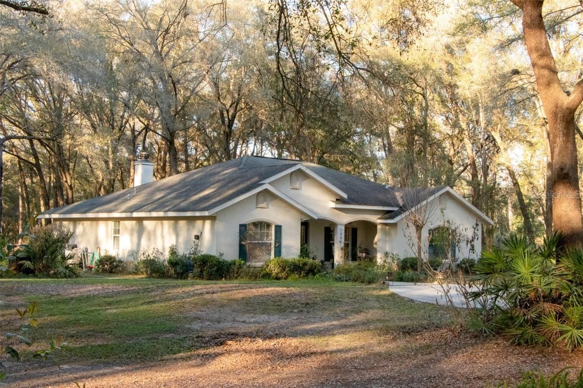 1000 NE 137th Ln., Oxford, FL 34484