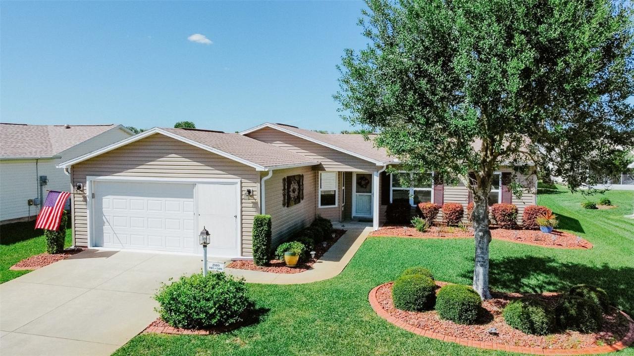 2009 Claudio Ln., The Villages, FL 32159