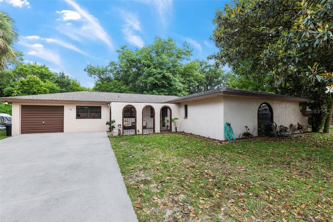 19 Emerald Ct., Ocala, FL 34472
