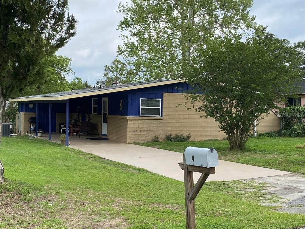 4 Lake Court Loop, Ocala, FL 34472