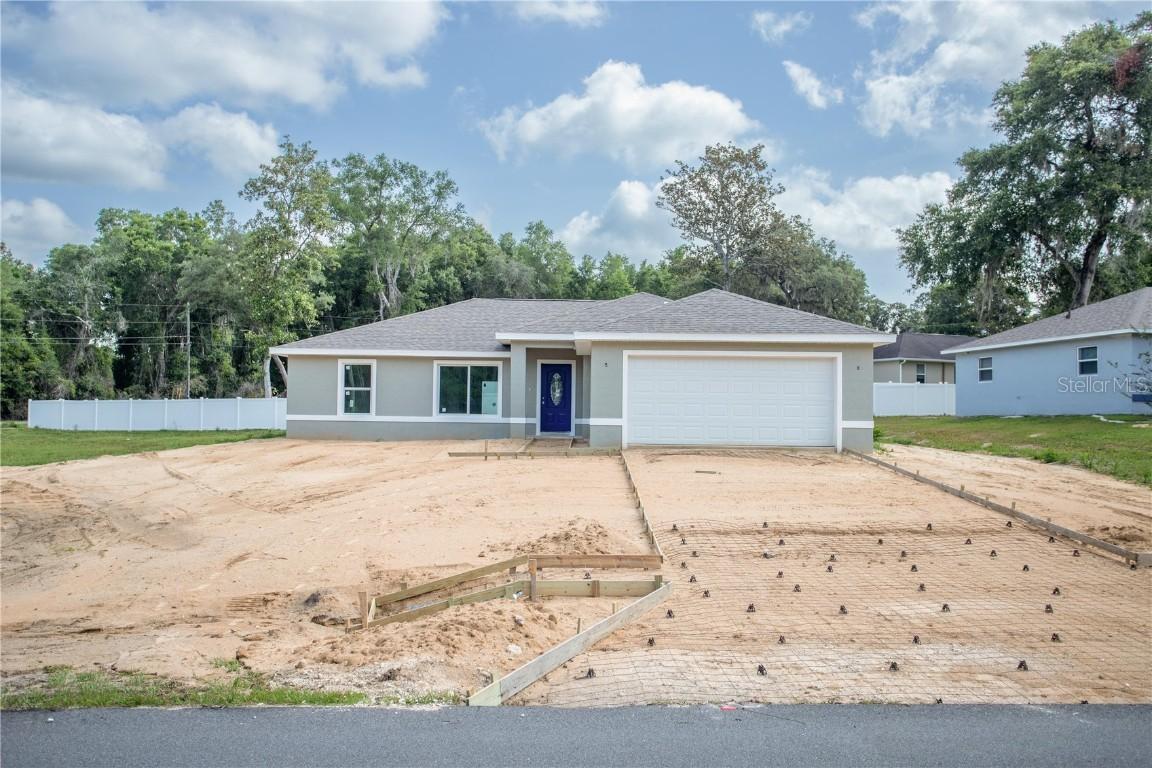 313 Larch Rd., Ocala, FL 34480