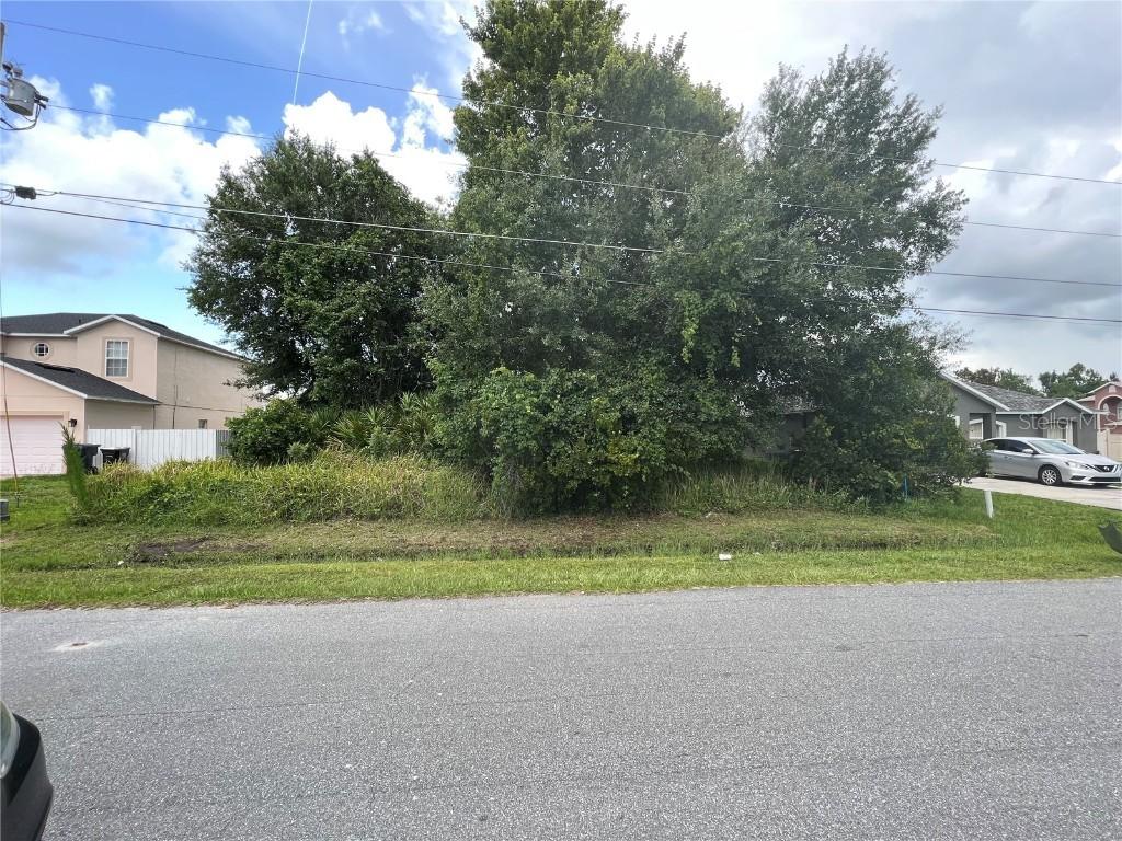 719 Martin Ln., Poinciana, FL 34759