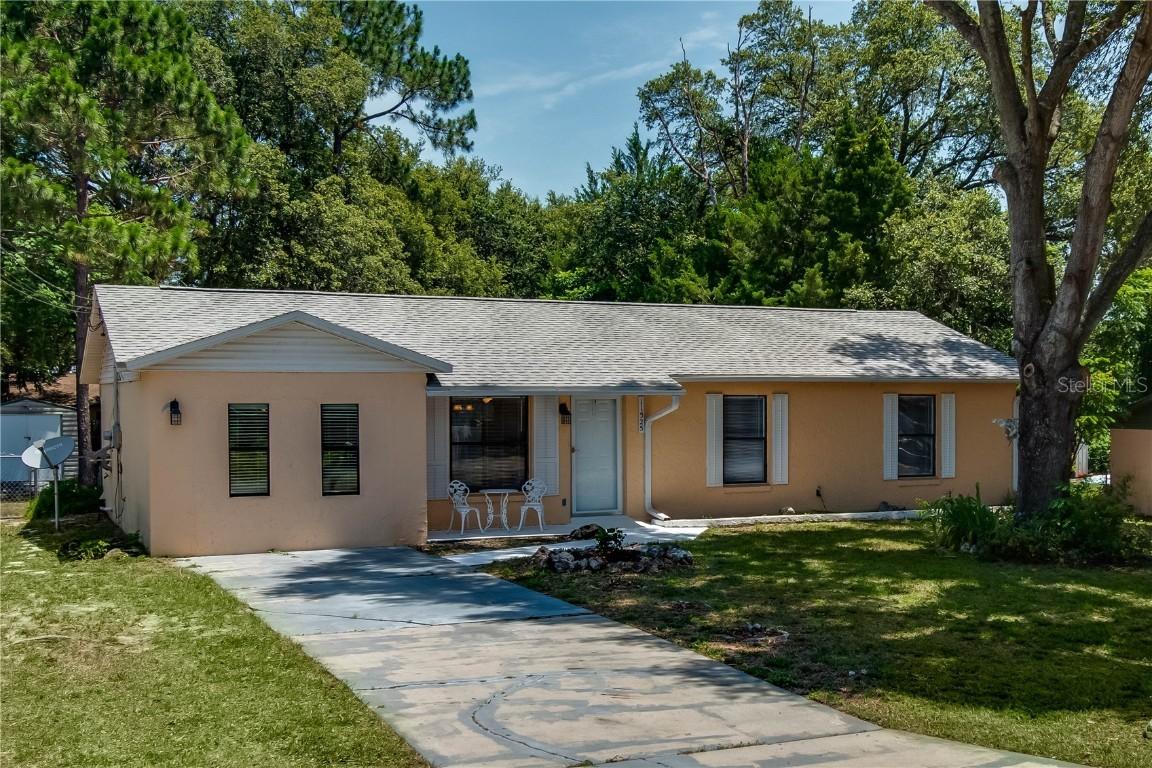 11525 SE 129th Ln., Ocklawaha, FL 32179