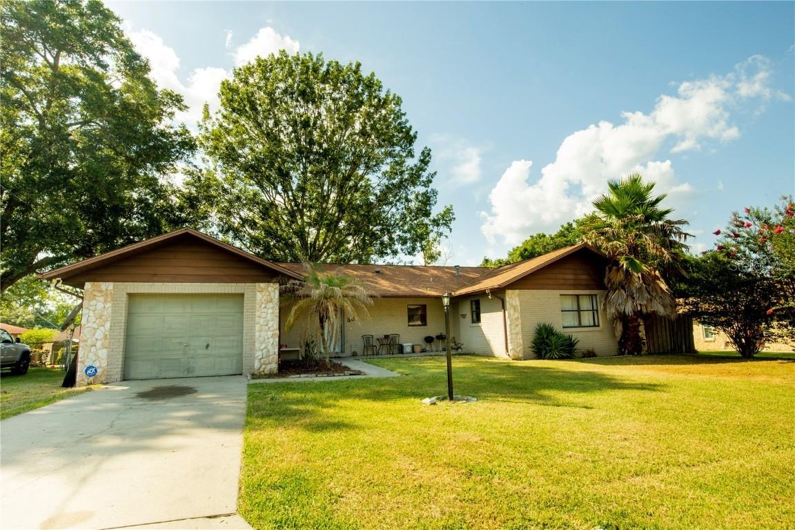 33 Banyan Dr., Ocala, FL 34472