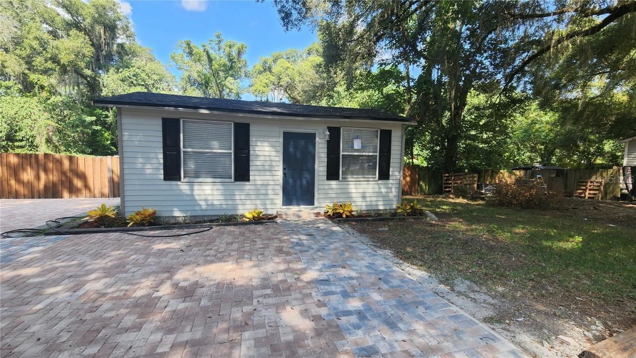 809 Merridale Ave., Leesburg, FL 34748