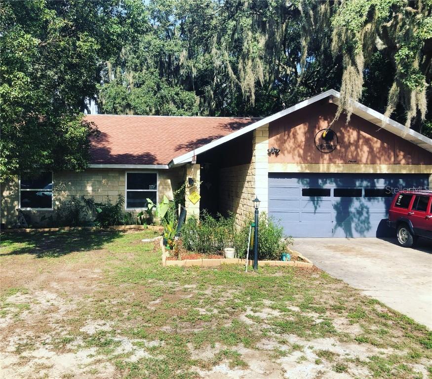 11 Spring Lake Way, Ocala, FL 34472