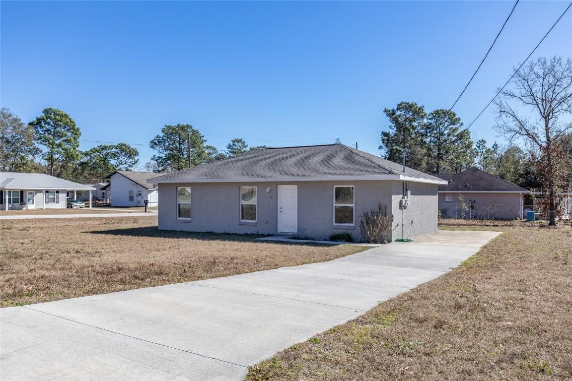 8 Bahia Pass Ln., Ocala, FL 34472