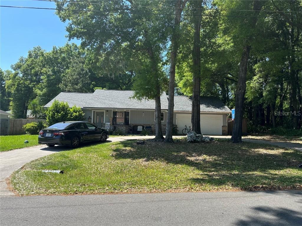 6 SE Cherry Drive Ln., Ocala, FL 34472