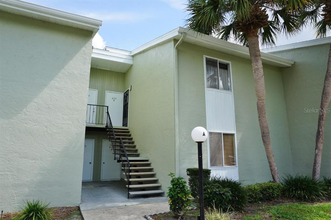 632 Fairways Cir. #B, Ocala, FL 34472