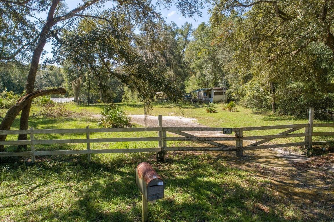 104 NE 304th Ave., Old Town, FL 32680