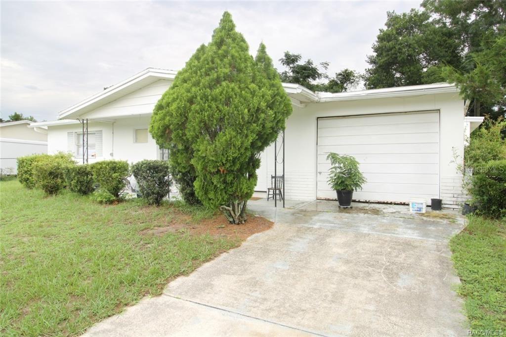 [Address Hidden by Seller], Beverly Hills, FL 34465