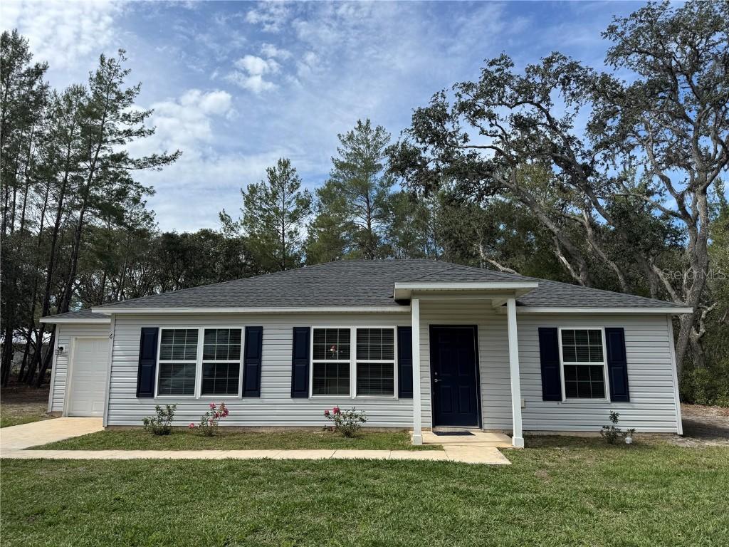 6 Fisher Way Pl., Ocklawaha, FL 32179