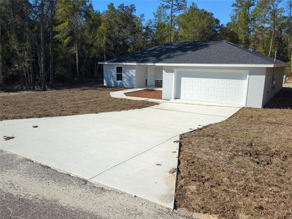 90 Bay Dr., Ocklawaha, FL 32179