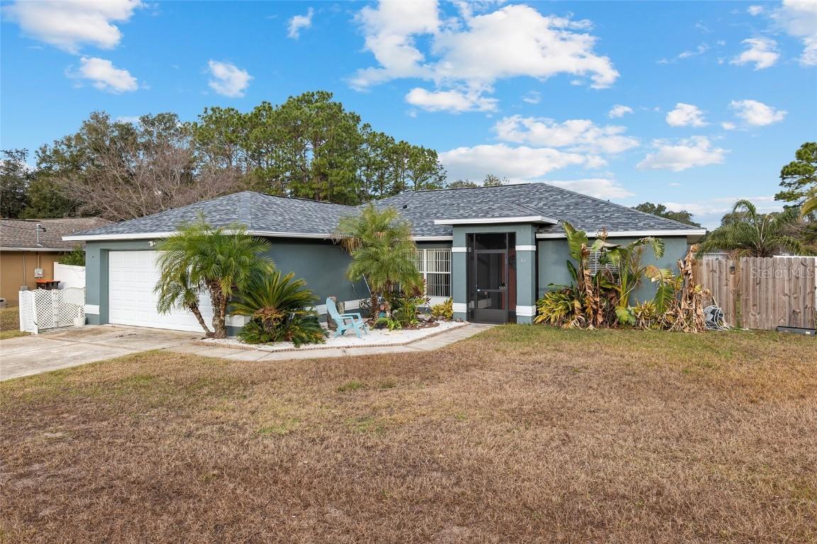 35 Teak Rd., Ocala, FL 34472